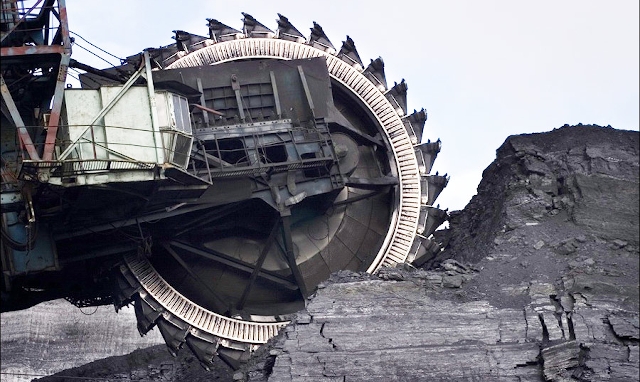 Extracción de carbón industrial Extracción de carbón industrial