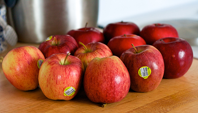 Para contar muchas manzanas de forma precisa requerimos del lenguaje muchas manzanas