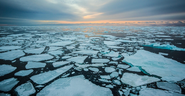 Disminución del volumen de hielo marino en el Ártico