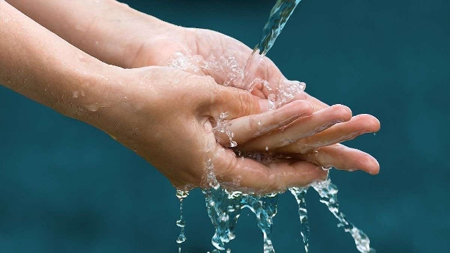 Lavarse las manos para prevenir el contagio